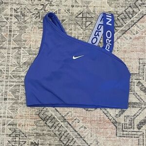 Nike Pro sports bra